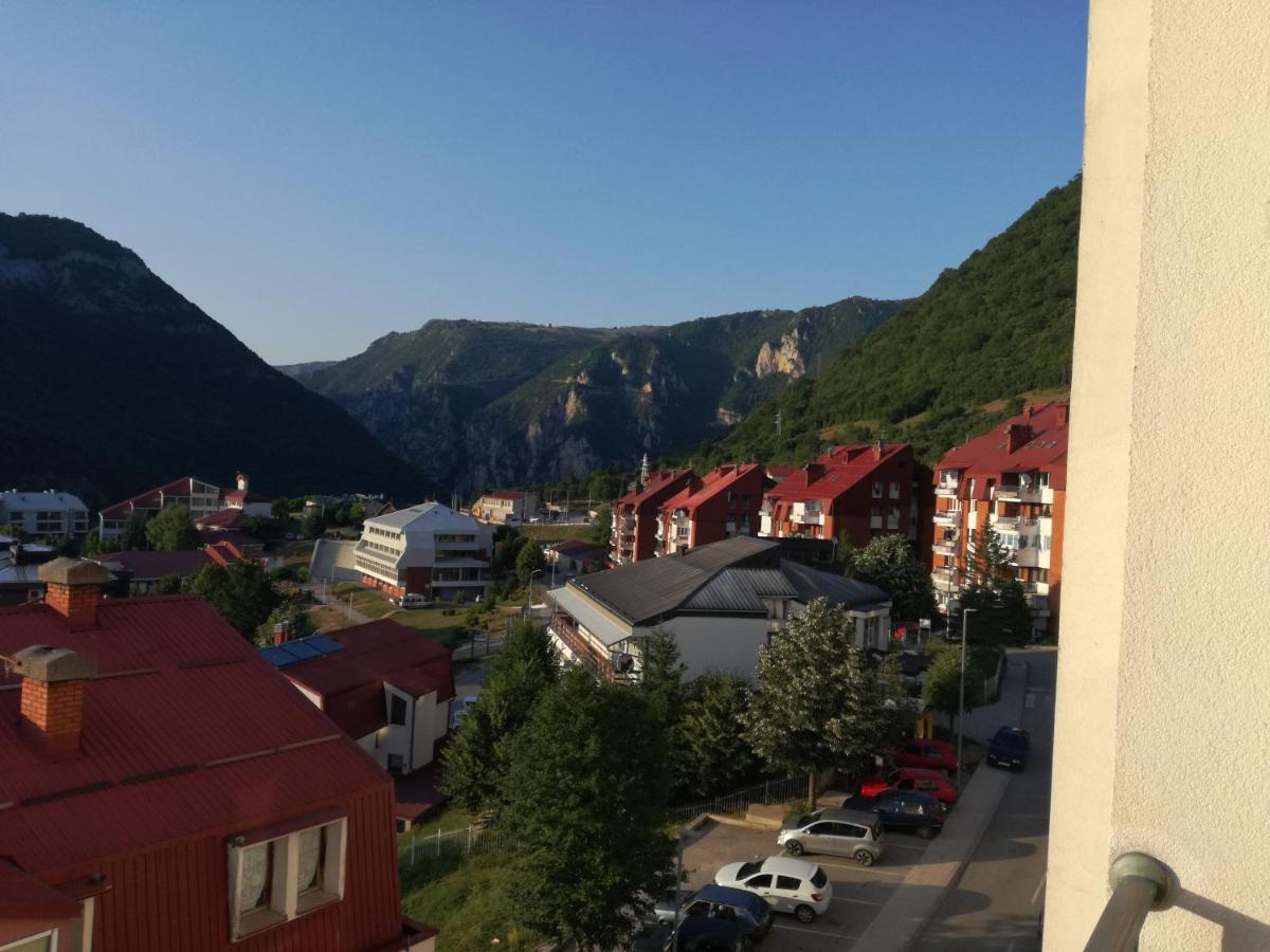 Apartman Dunja Плужине Екстериор снимка